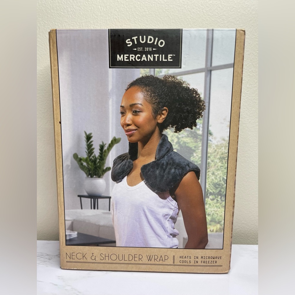 NIB Studio Mercantile Neck and Shoulder Wrap